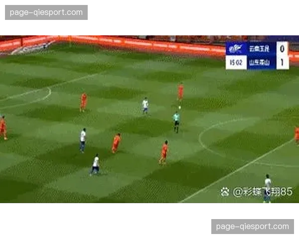 VAR争议再起：毫厘越位判罚是否影响比赛公平性？